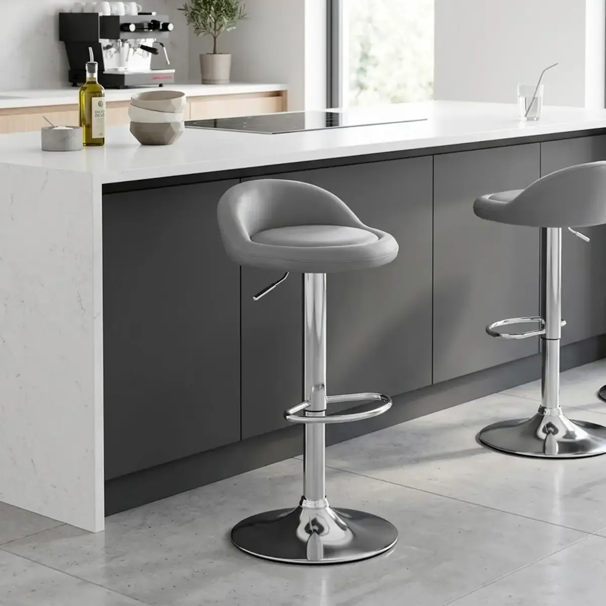2 Sgabelli da Bar Cucina Sedia in Ecopelle con Schienale, Sgabello Girevole Ed Altezza Regolabile con Poggiapiedi per Casa, Design Elegante Moderno Colore Grigio