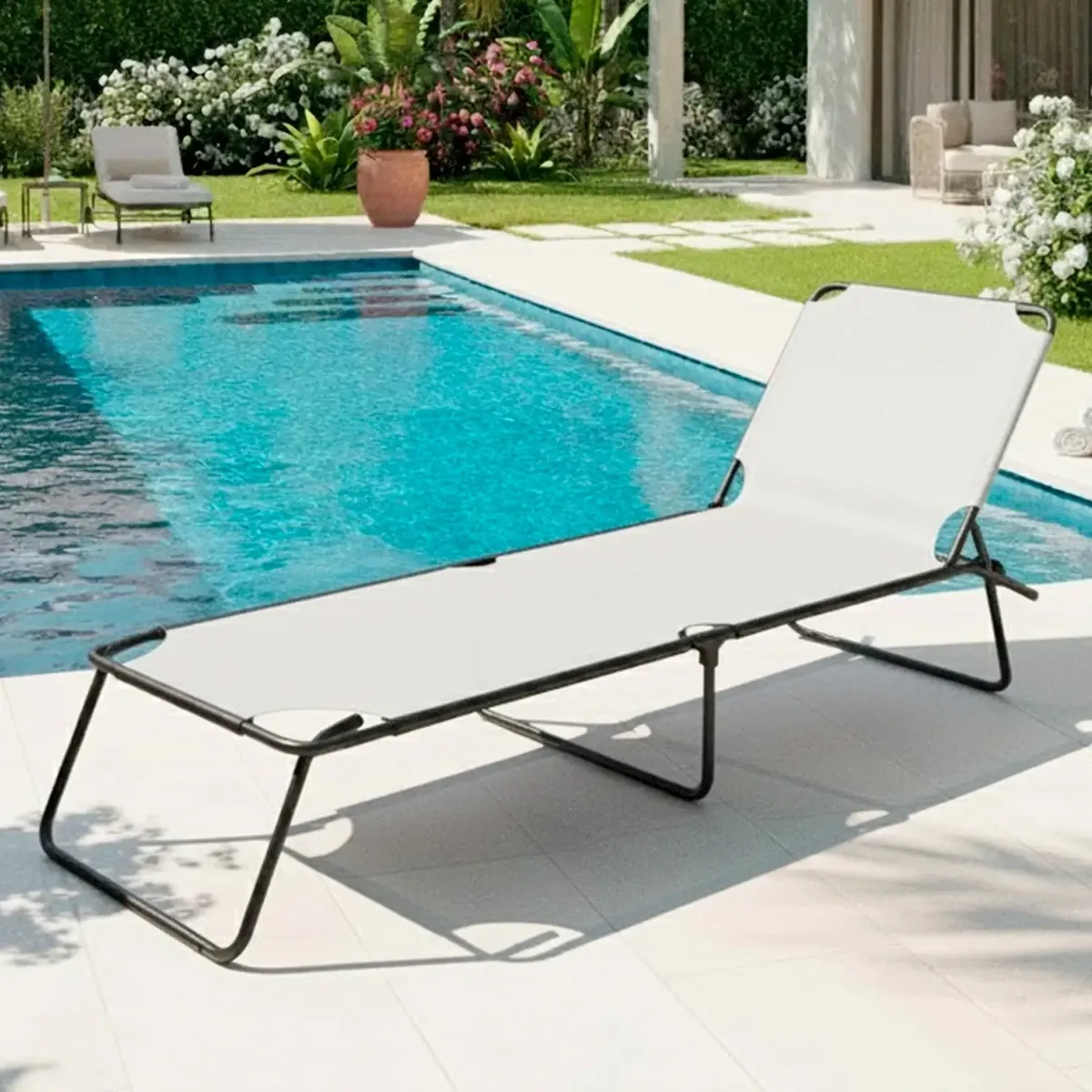 Lettino Pieghevole Prendisole Senza Tettuccio Parasole Schienale Reclinabile Regolabile Struttura In Metallo Nero Sedia Sdraio Per Spiaggia Mare Giardino Piscina-Grigio-187 x 53 x 24 Cm