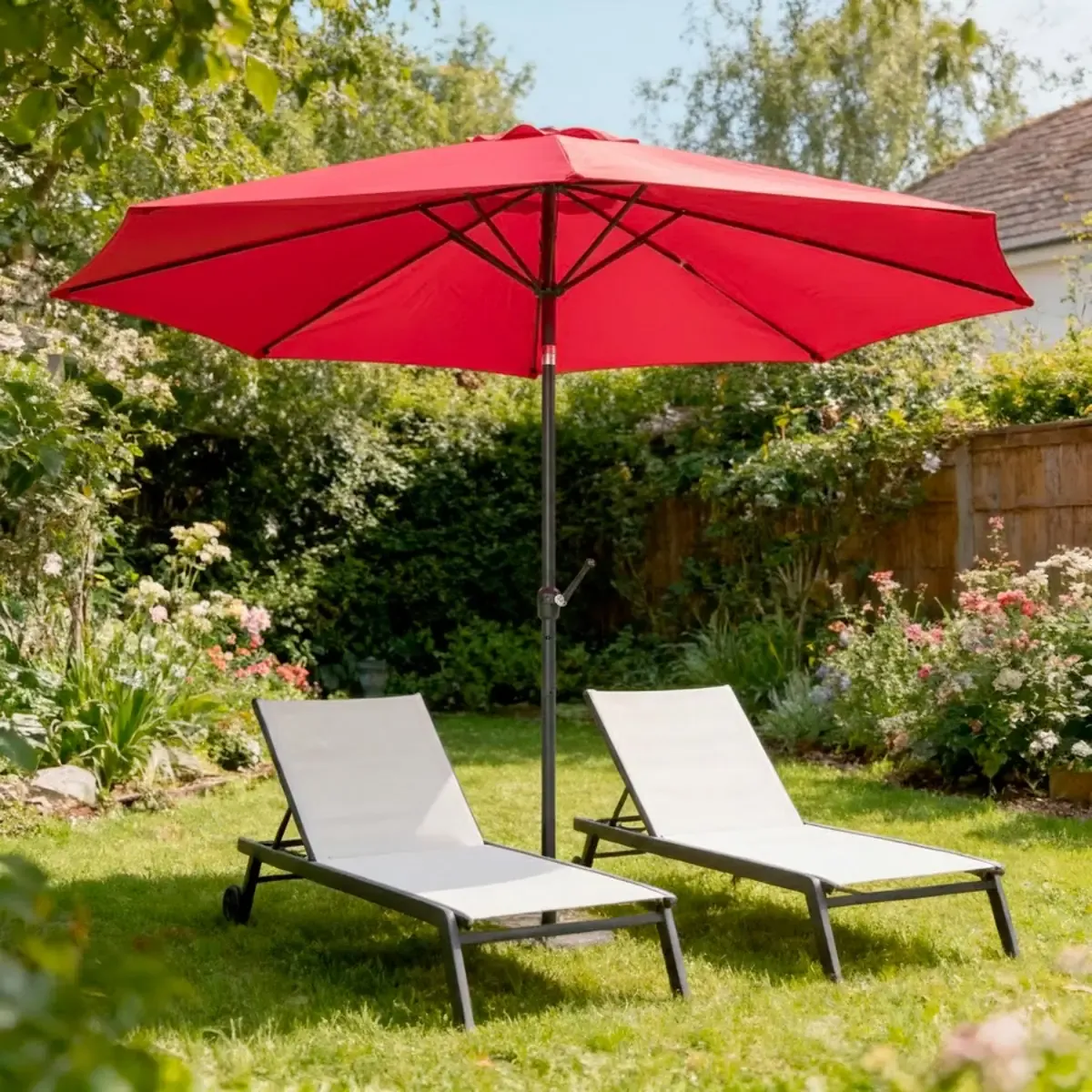 Ombrellone Da Giardino Parasole Per Balcone Con Air Vent Inclinazione Regolabile Apertura A Manovella Anti UV Impermeabile Per Mare Spiaggia Piscina Terrazzo 2.7 M (Rosso)