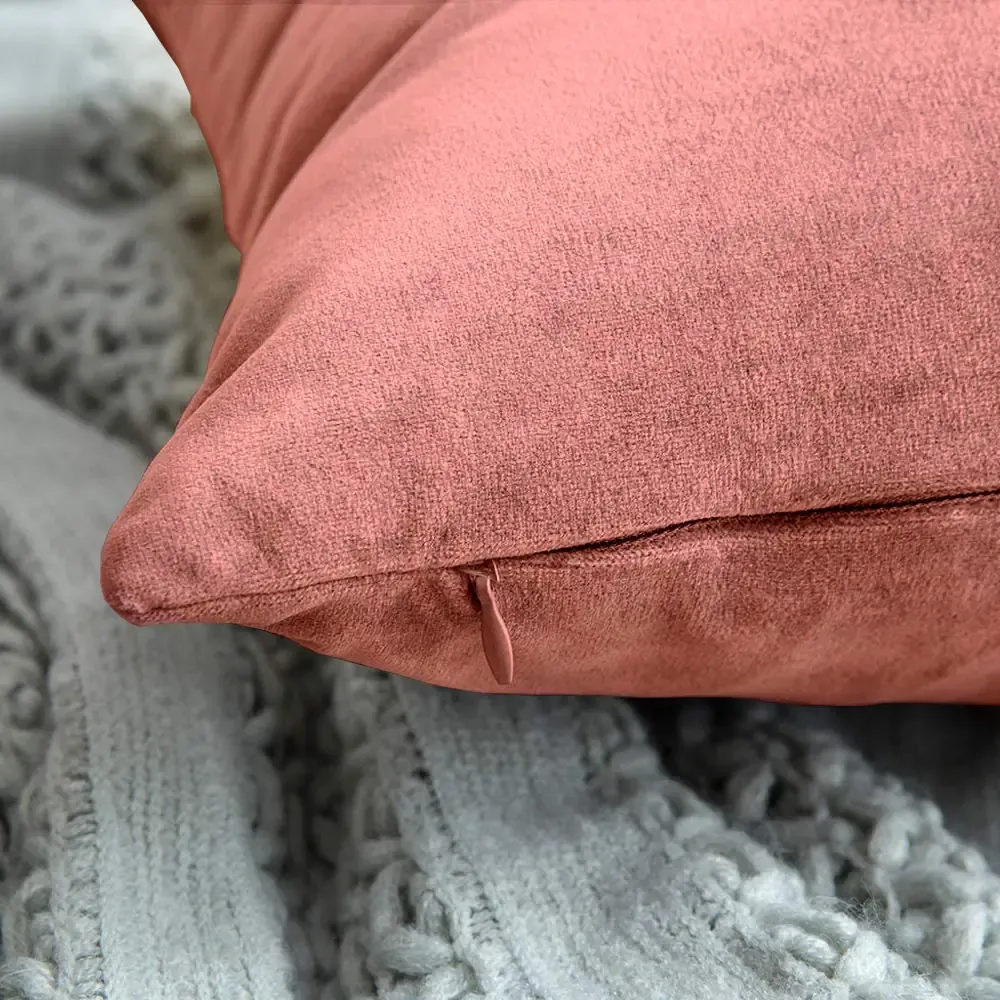 Set di 2 Federe Per Cuscini In Velluto Morbido e Resistente Copricuscini Per Divano Poltrona Soggiorno Arredo Arredamento Casa Design Moderno Elegante Con Cerniera Invisibile