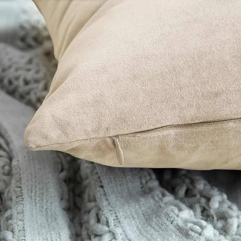 Set di 2 Federe Per Cuscini In Velluto Morbido e Resistente Copricuscini Per Divano Poltrona Soggiorno Arredo Arredamento Casa Design Moderno Elegante Con Cerniera Invisibile