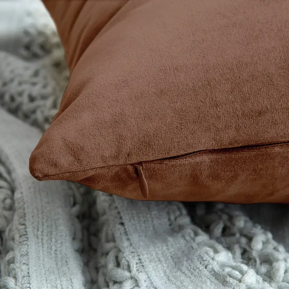 Set di 2 Federe Per Cuscini In Velluto Morbido e Resistente Copricuscini Per Divano Poltrona Soggiorno Arredo Arredamento Casa Design Moderno Elegante Con Cerniera Invisibile