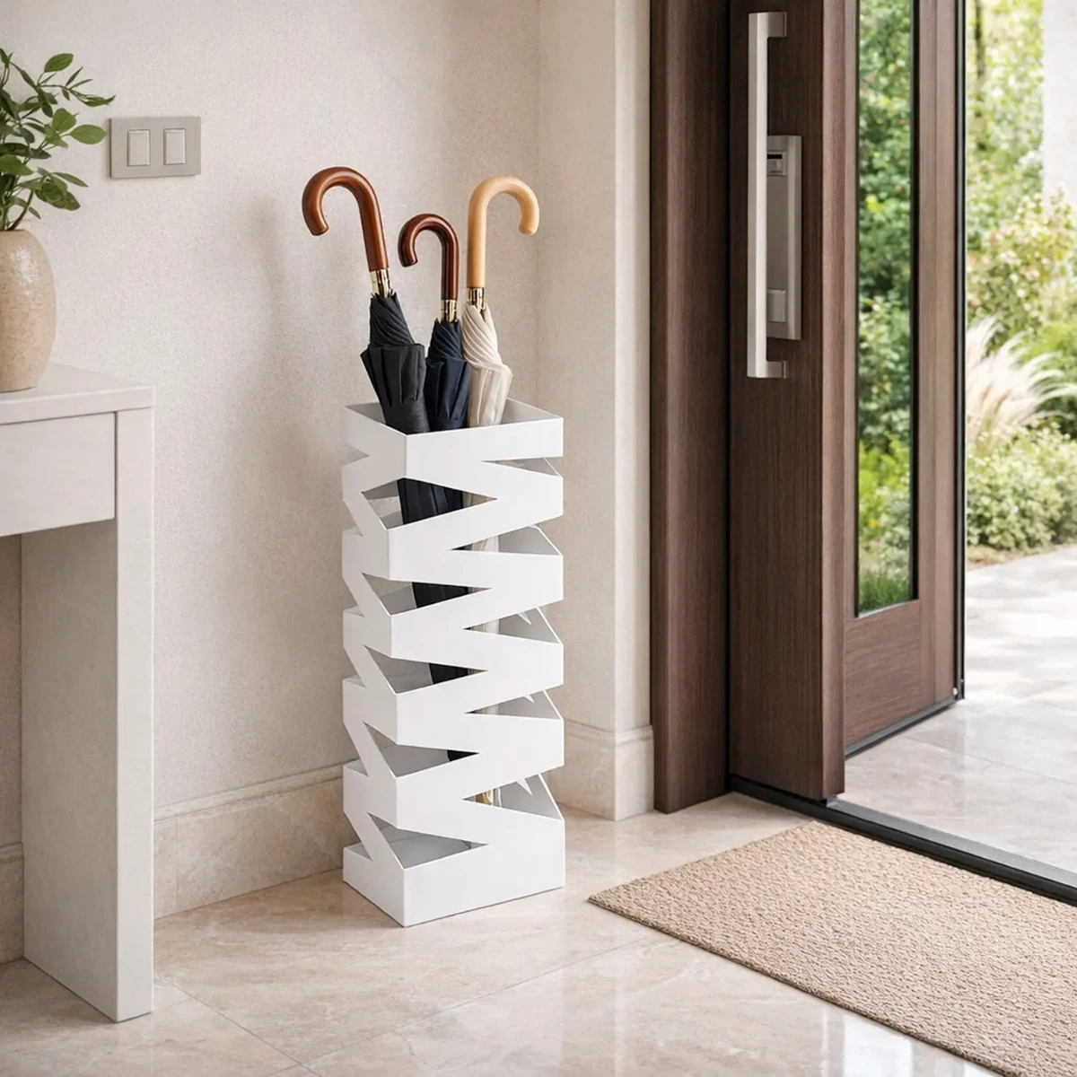 Portaombrelli In Acciaio Zincato Con Intarsi Decorativi Porta Ombrelli Vaschetta Scolapioggia 2 Ganci Removibili Base Antiscivolo per Ingresso Casa e Ufficio Design Moderno 49 x 15.5 x 15.5 Cm-Bianco