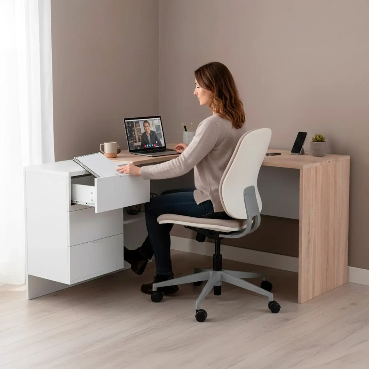 Scrivania Ufficio Studio Reversibile Con Cassettiera A 3 Cassetti Tavolo Da Lavoro Moderno Design Salvaspazio Soggiorno Salotto Studio Home Office 145 x 108 x 73 Cm-Rovere e Bianco Opaco